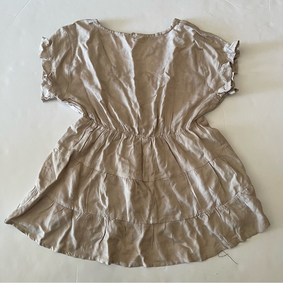 Beige Tiered Ruffle V-neck Blouse - Picture 2 of 2